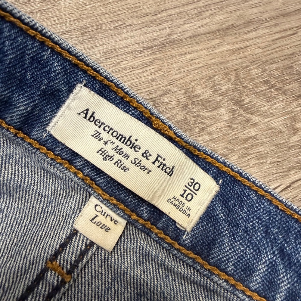 Abercrombie & Fitch Curve Love The 4 Mom Short High Rise Denim Blue Size 30 10 - Picture 3 of 8